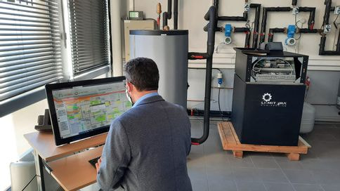 Saed Raji qui travaille dans le laboratoire de systèmes énergétiques à NOBATEK